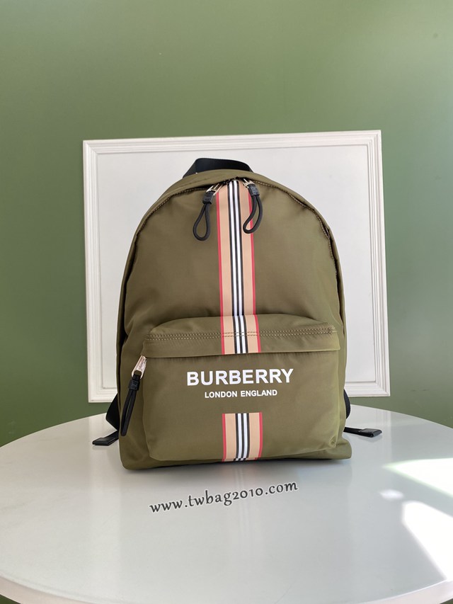 Burberry專門店新款防水尼龍雙肩包 巴寶莉 yxb1387